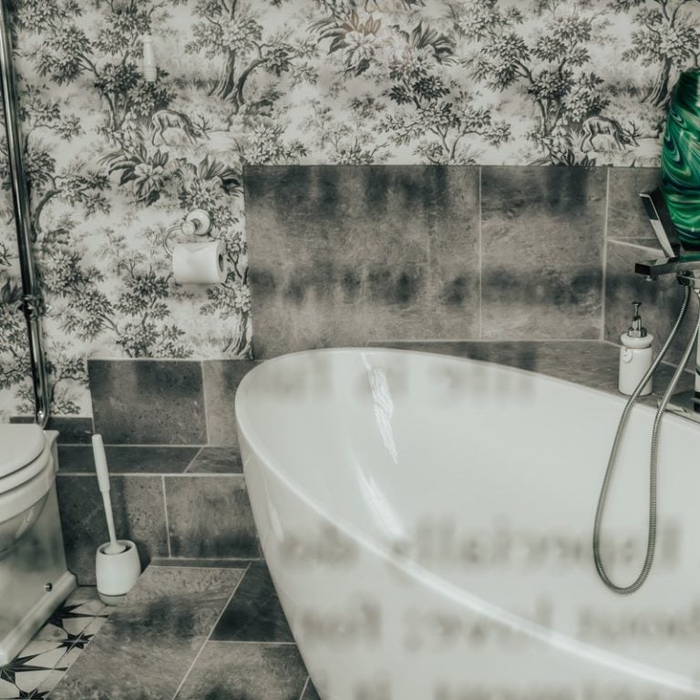 Hotel Freestanding Bath